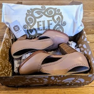 New Elf Balielf Spirit Walker Booties Size 8 Nude